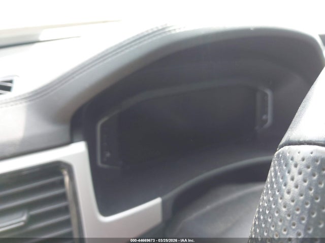 Volkswagen Atlas 3.6l V6 Sel Premium R-line
