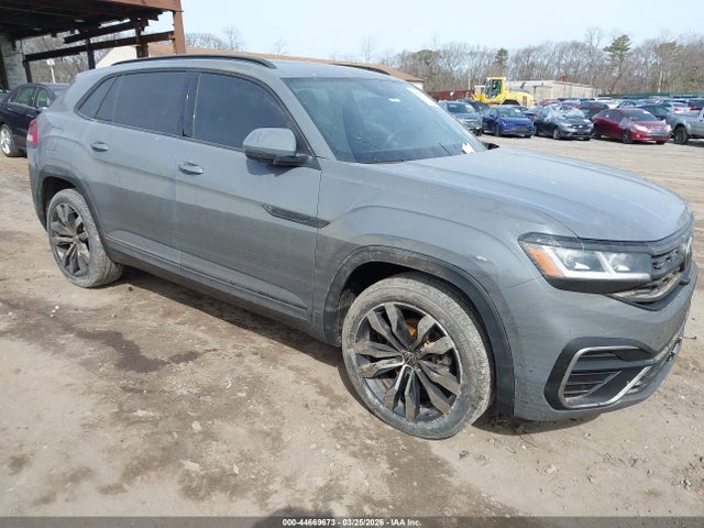 Salvage Volkswagen Atlas Image