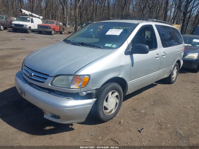 Toyota Sienna Le