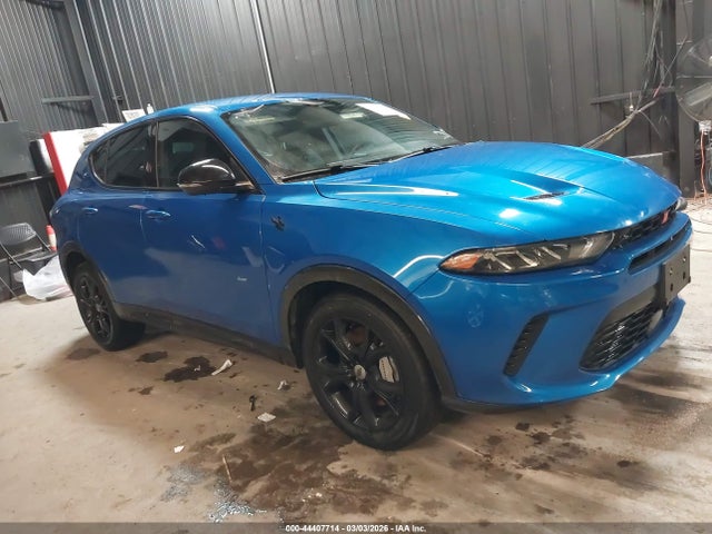Salvage Dodge Hornet Image