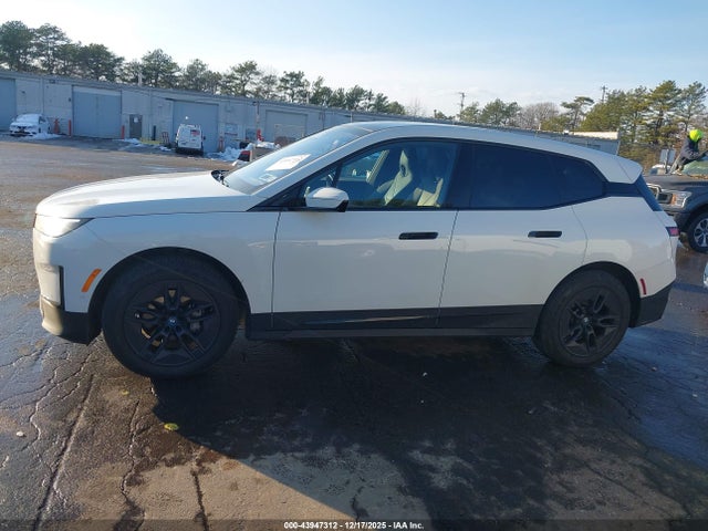 BMW iX Xdrive50