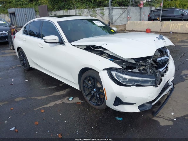 Salvage BMW 3 Series Image