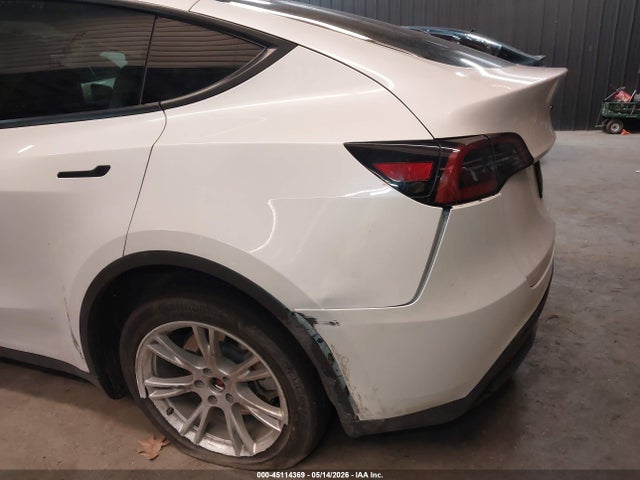 Tesla Model Y Long Range Dual Motor All-wheel Drive