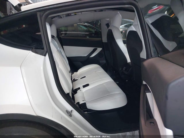 Tesla Model Y Long Range Dual Motor All-wheel Drive