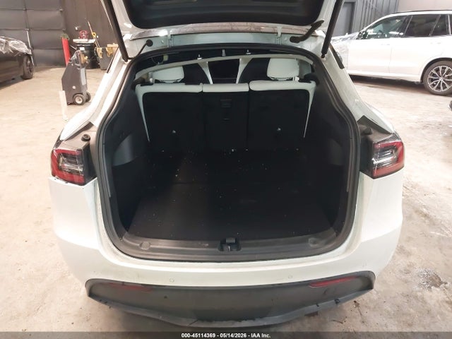 Tesla Model Y Long Range Dual Motor All-wheel Drive