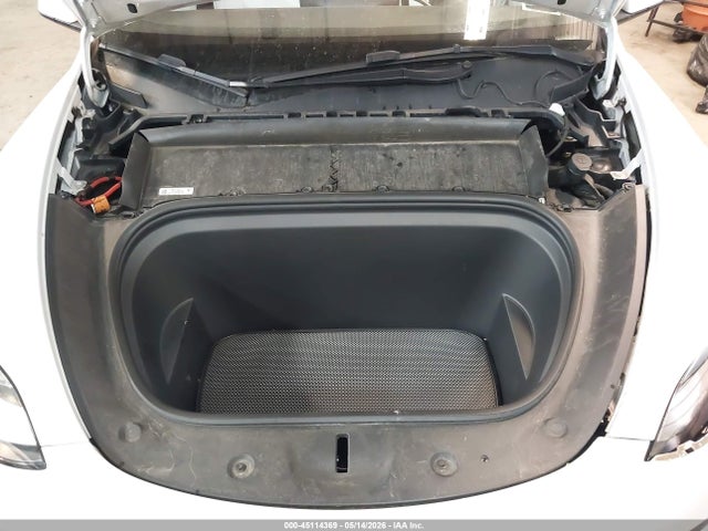 Tesla Model Y Long Range Dual Motor All-wheel Drive