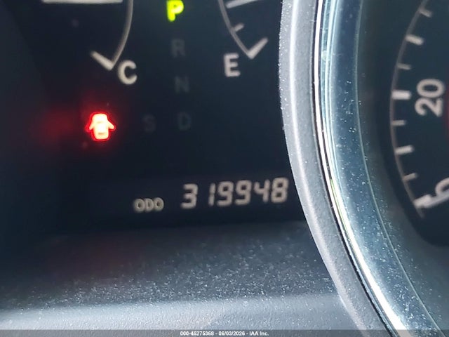 Toyota Highlander Base V6