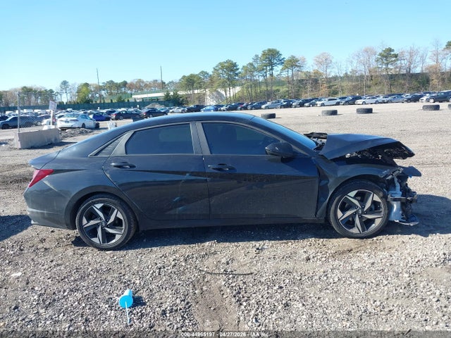 Hyundai ELANTRA Sel