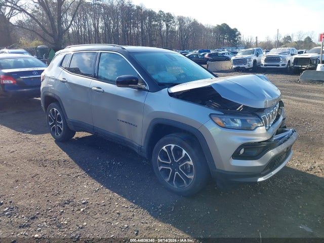 Salvage Jeep Compass Image