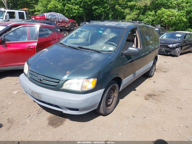 Toyota Sienna Ce