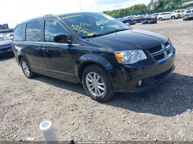 Salvage Dodge Grand Caravan Image