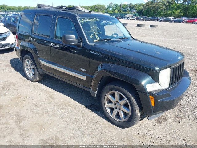 Salvage Jeep Liberty Image