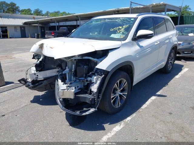 Toyota Highlander Xle V6
