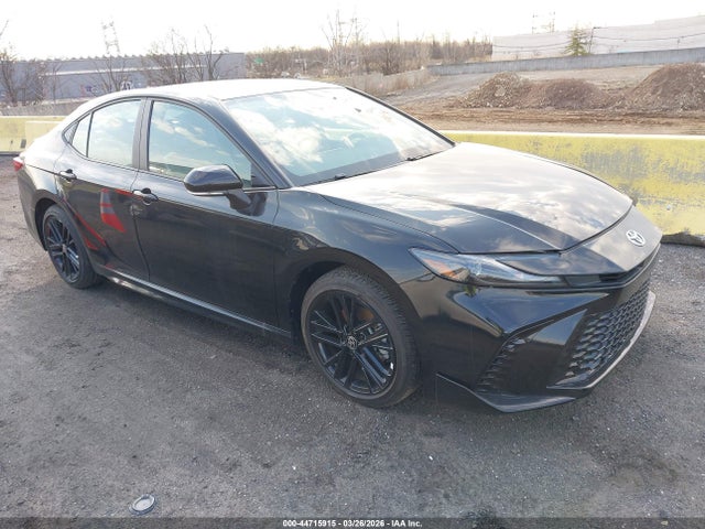 Salvage Toyota Camry Image