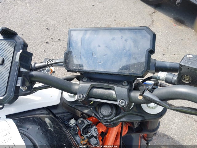 KTM 390 Duke