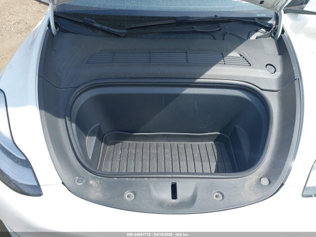 Tesla Model Y Long Range Dual Motor All-wheel Drive