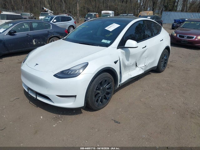 Tesla Model Y Long Range Dual Motor All-wheel Drive