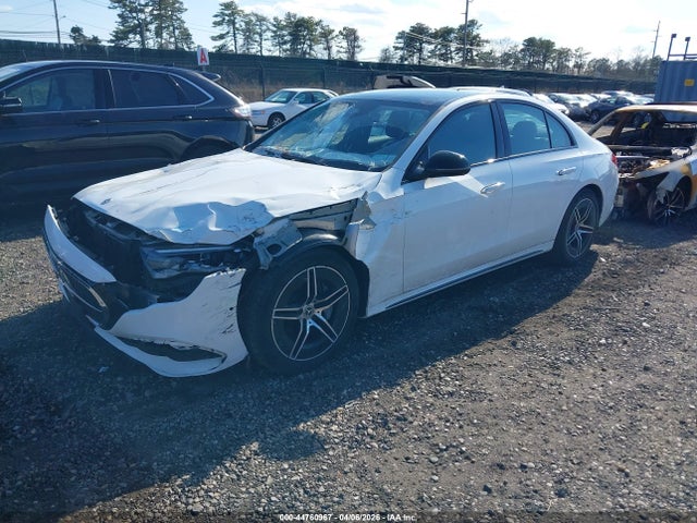 Mercedes-Benz E-Class 4matic