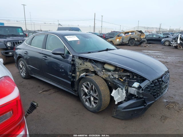 Salvage Hyundai SONATA Image