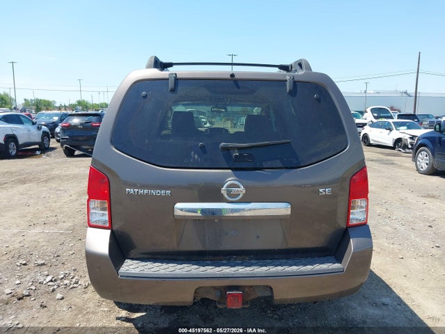 Nissan Pathfinder Se