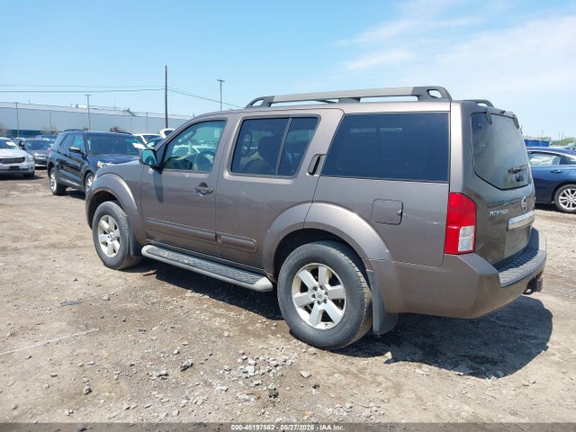 Nissan Pathfinder Se