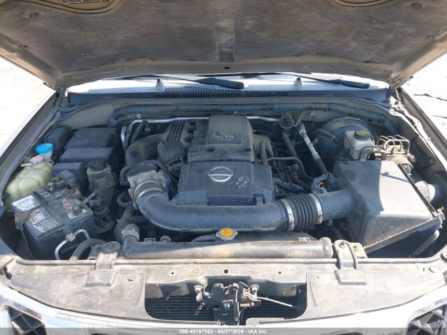 Nissan Pathfinder Se