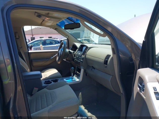 Nissan Pathfinder Se