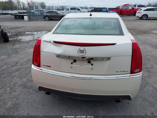 Cadillac CTS Standard