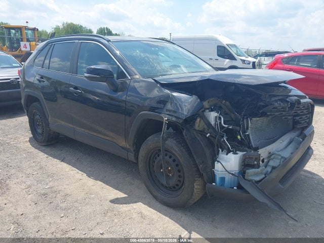 Salvage Toyota RAV4 Image