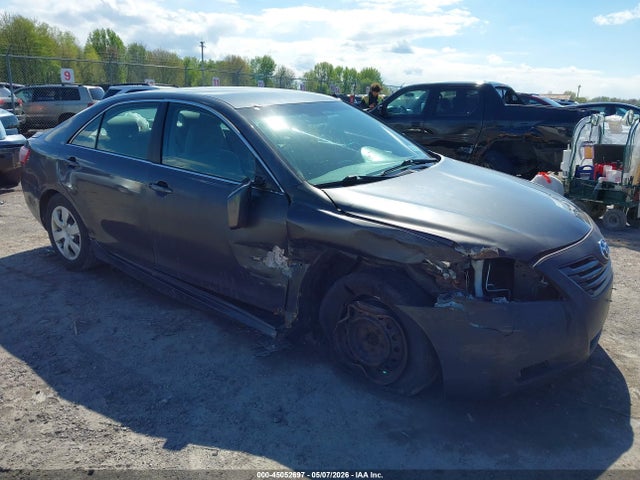 Salvage Toyota Camry Image