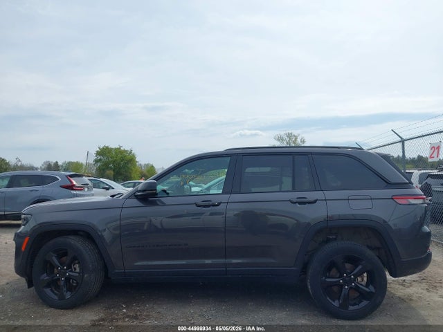 Jeep Grand Cherokee Altitude X 4x4