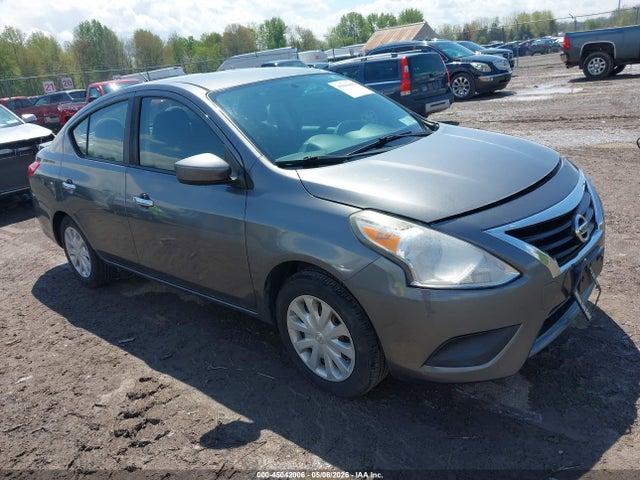 Salvage Nissan Versa Image