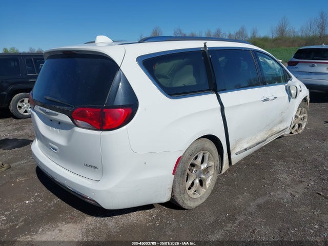 Chrysler Pacifica Limited