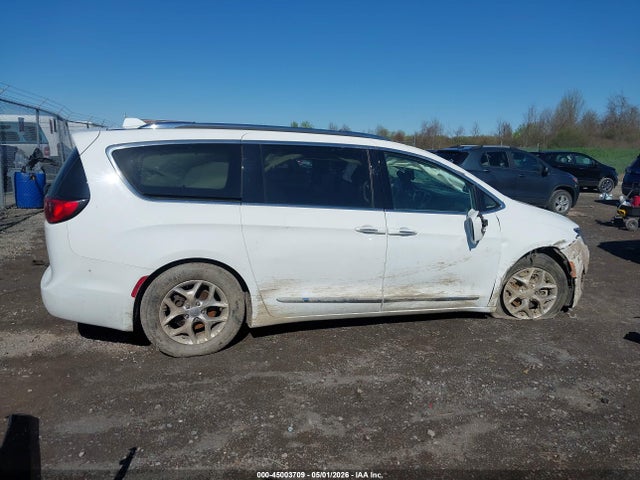 Chrysler Pacifica Limited