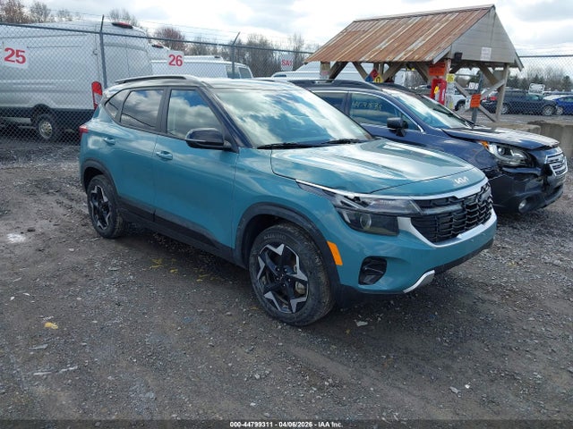 Salvage Kia Seltos Image