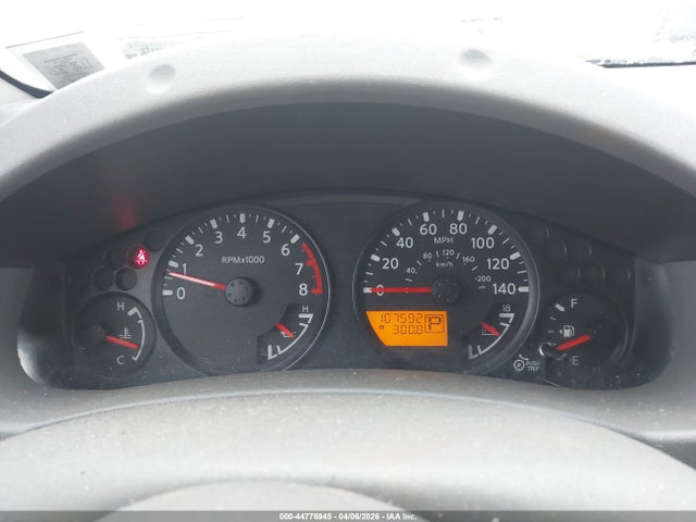 Nissan Frontier Sv