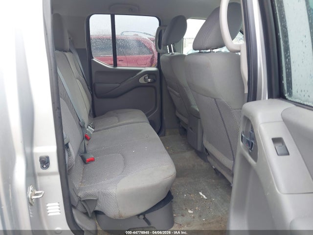 Nissan Frontier Sv