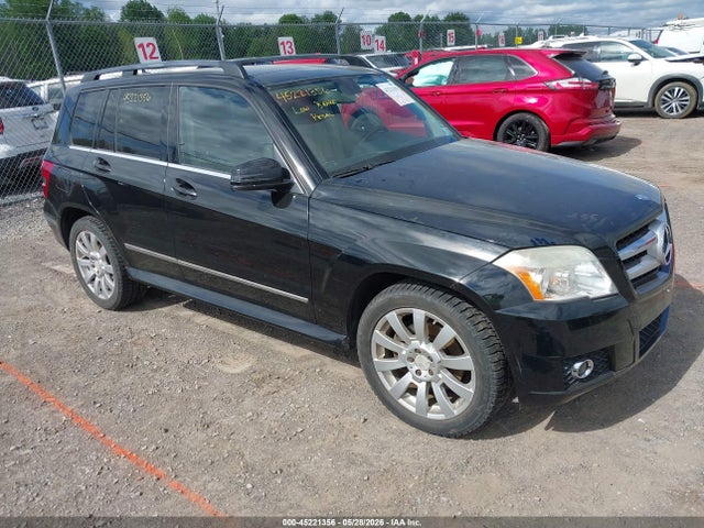 Salvage Mercedes-Benz GLK Image