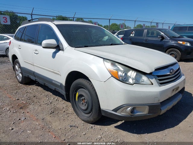 Salvage Subaru Outback Image