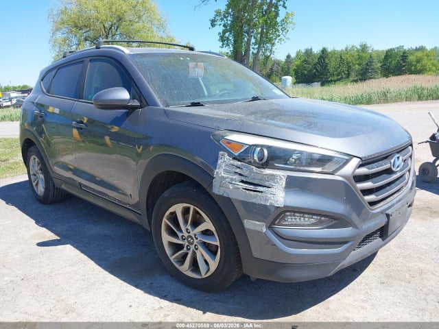 Salvage Hyundai TUCSON Image