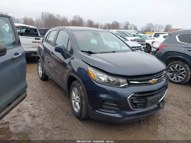 Salvage Chevrolet Trax Image
