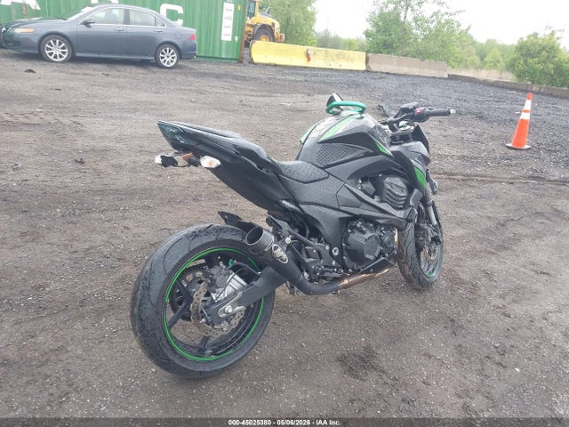 Kawasaki Zr800 B