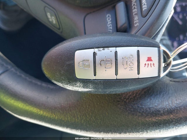 INFINITI Q40