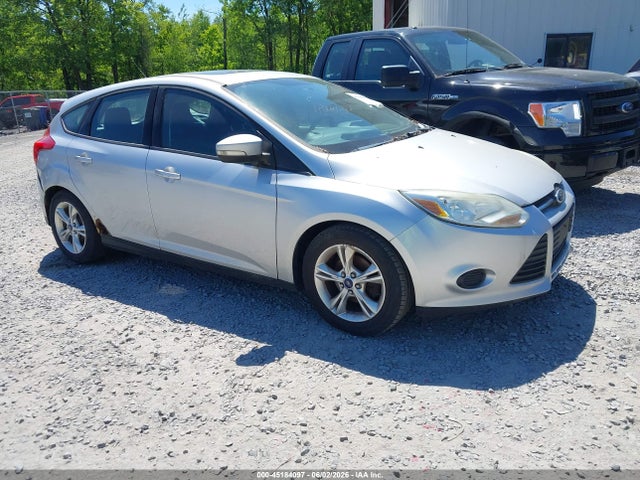 Salvage Ford Focus Image