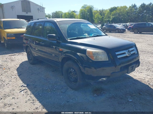 Salvage Honda Pilot Image