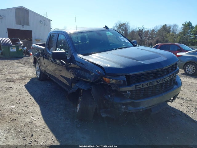Salvage Chevrolet Silverado 1500 Image