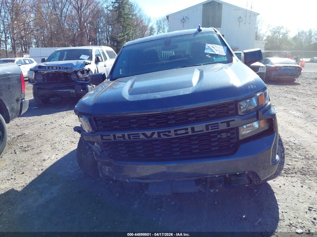 Chevrolet Silverado 1500 4wd  Standard Bed Custom