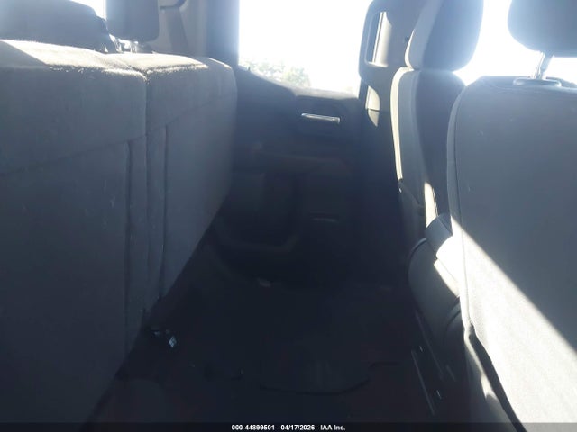 Chevrolet Silverado 1500 4wd  Standard Bed Custom
