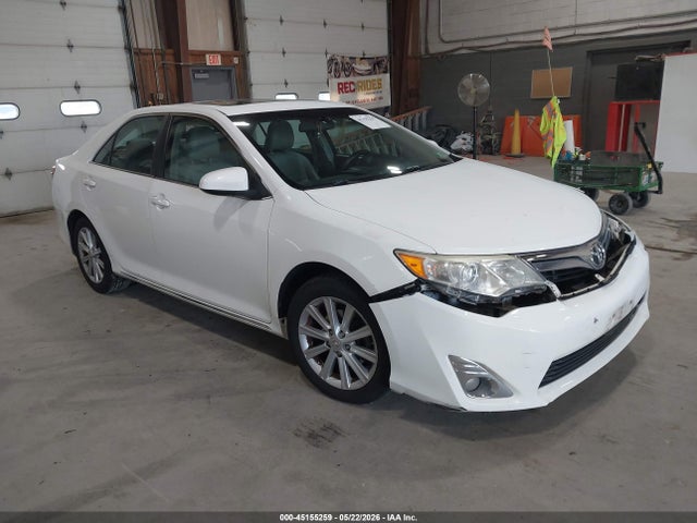 Salvage Toyota Camry Image