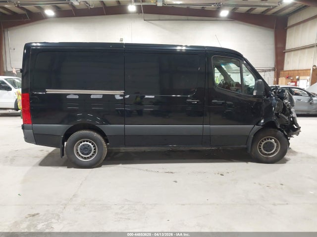 Mercedes-Benz Sprinter 2500 Standard Roof I4